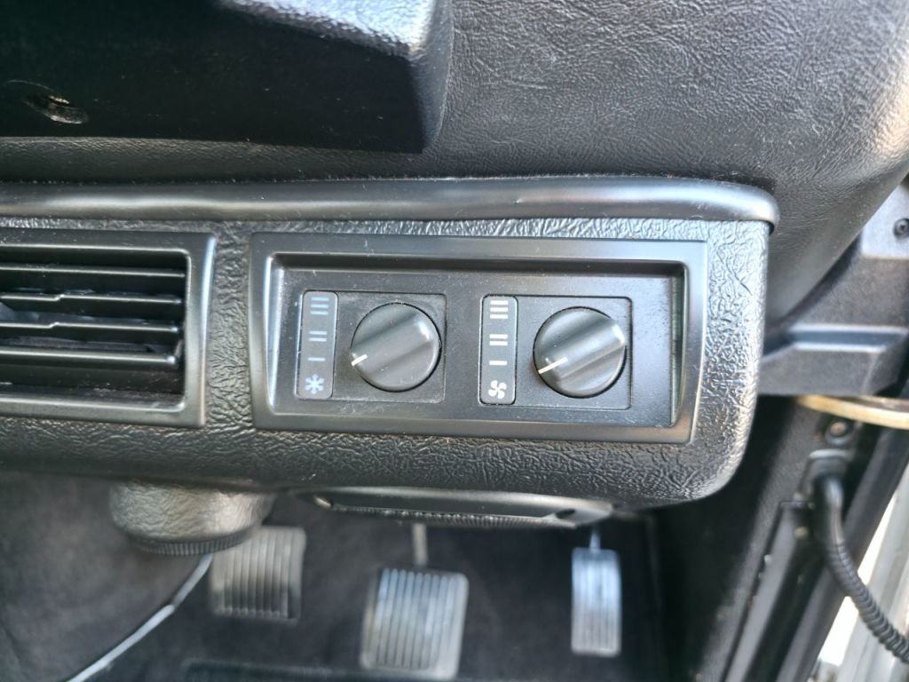 Used Land Rover Defender 2007 for sale - 77845261: Photo 25