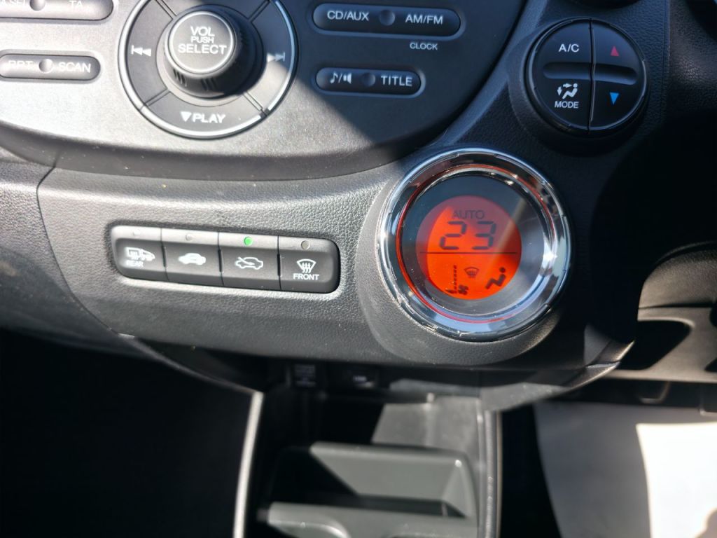 Used Honda Jazz 2012 for sale - 77937207: Photo 21