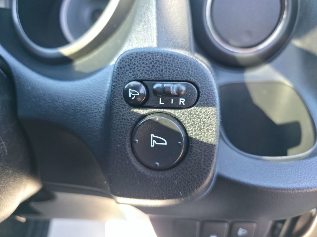 Used Honda Jazz 2012 for sale - 77937207: Photo 23