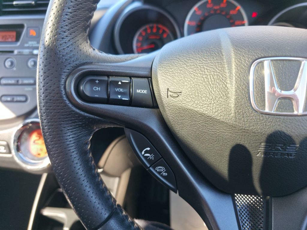 Used Honda Jazz 2012 for sale - 77937207: Photo 25