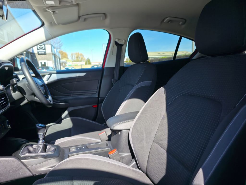 Used Ford Focus 2018 for sale - 77990238: Photo 15