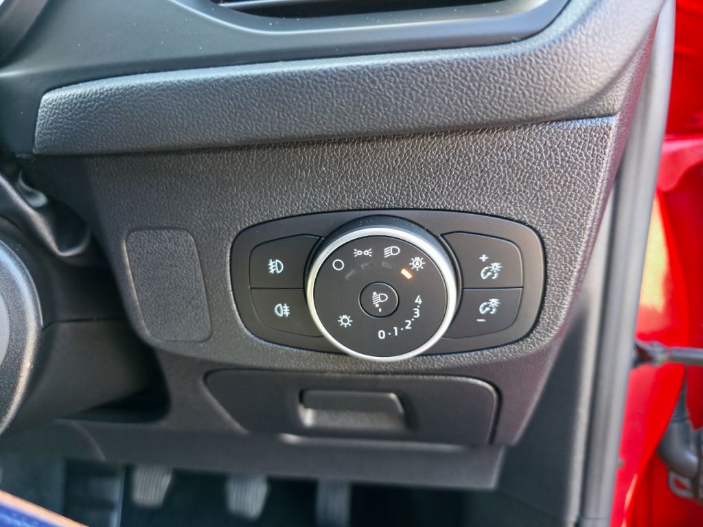 Used Ford Focus 2018 for sale - 77990238: Photo 30