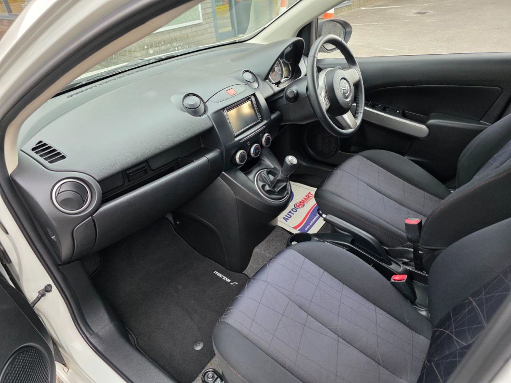 Used Mazda Mazda2 2013 for sale - 78199781: Photo 12