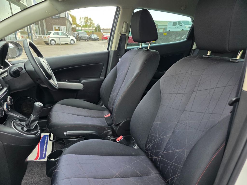 Used Mazda Mazda2 2013 for sale - 78199781: Photo 13