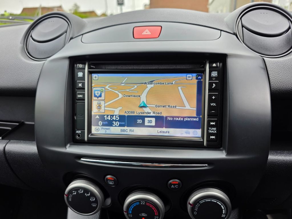 Used Mazda Mazda2 2013 for sale - 78199781: Photo 16