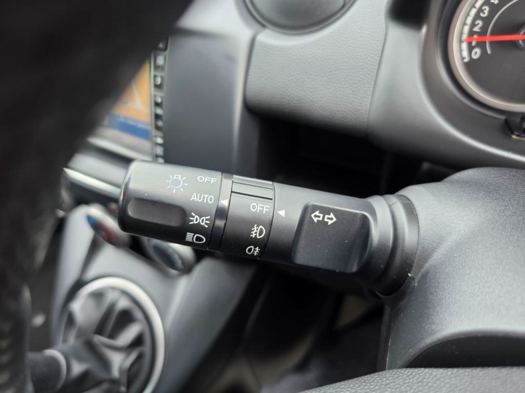 Used Mazda Mazda2 2013 for sale - 78199781: Photo 23