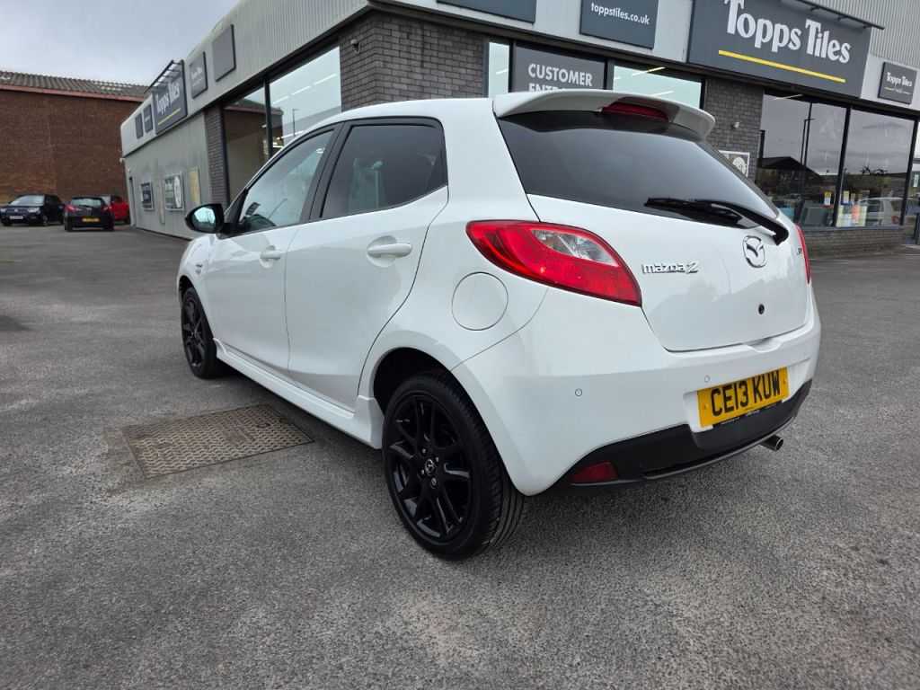 Used Mazda Mazda2 2013 for sale - 78199781: Photo 6