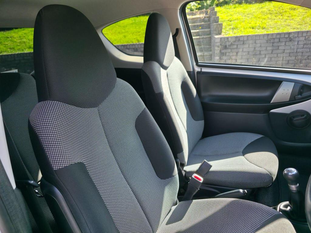 Used Toyota AYGO 2014 for sale - 76553658: Photo 16