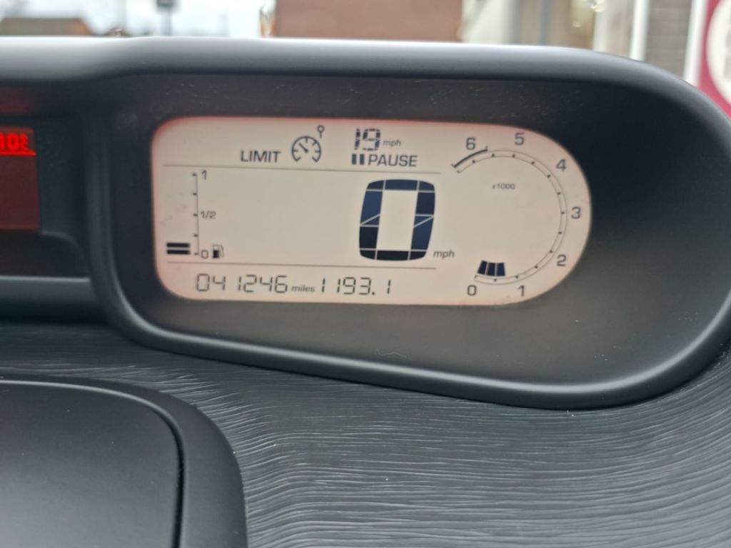 Used Citroen C3 Picasso 2016 for sale - 77282861: Photo 17