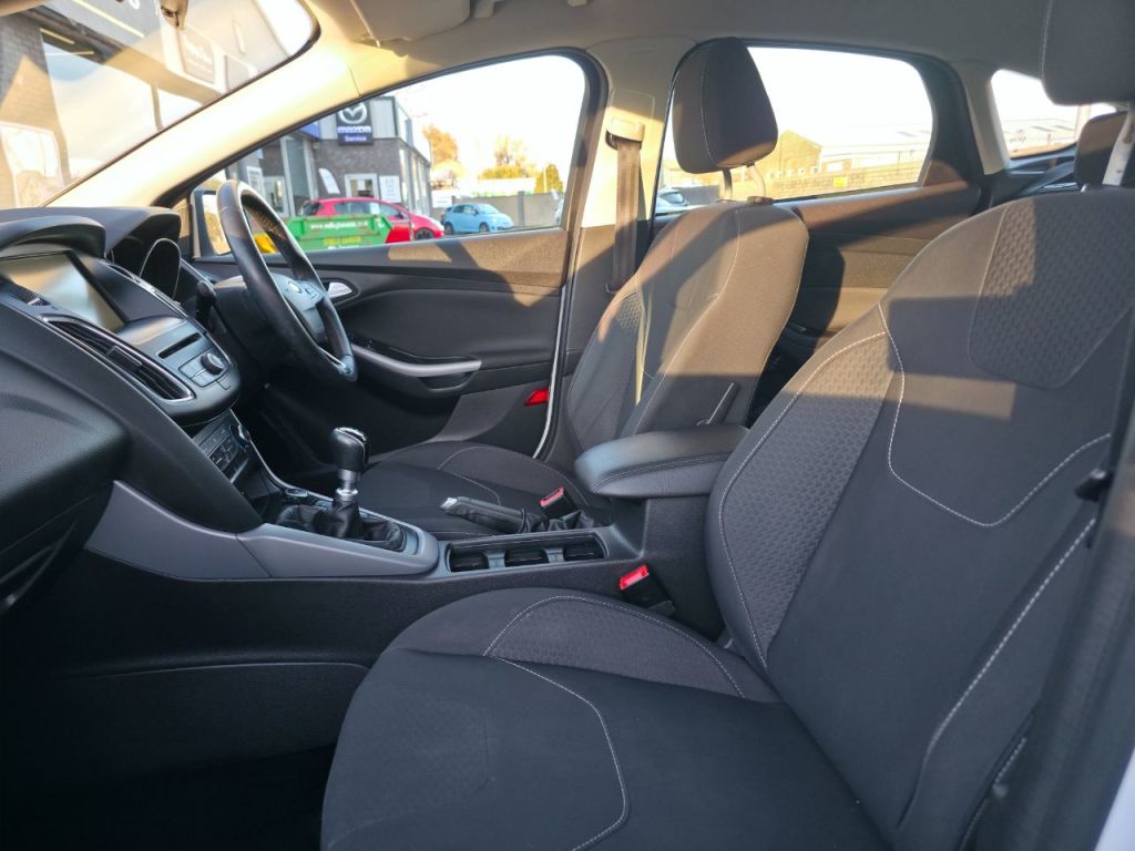 Used Ford Focus 2015 for sale - 76653841: Photo 19