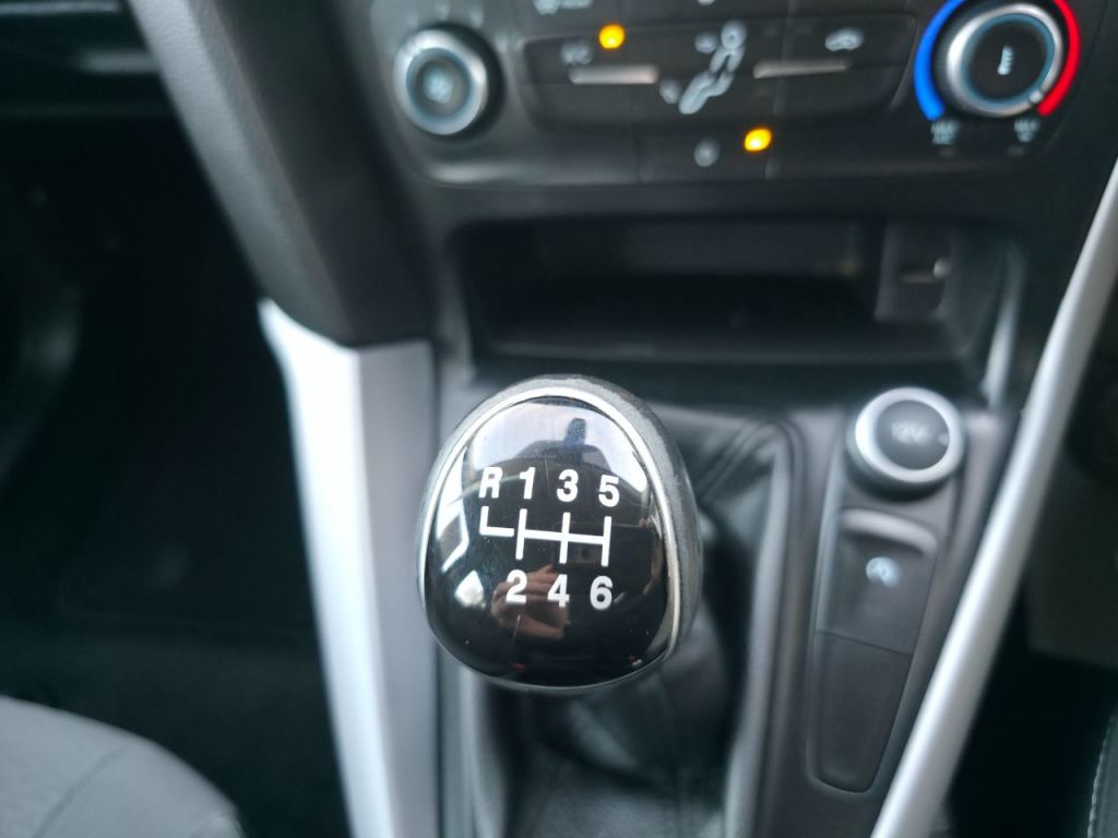 Used Ford Focus 2015 for sale - 76653841: Photo 25