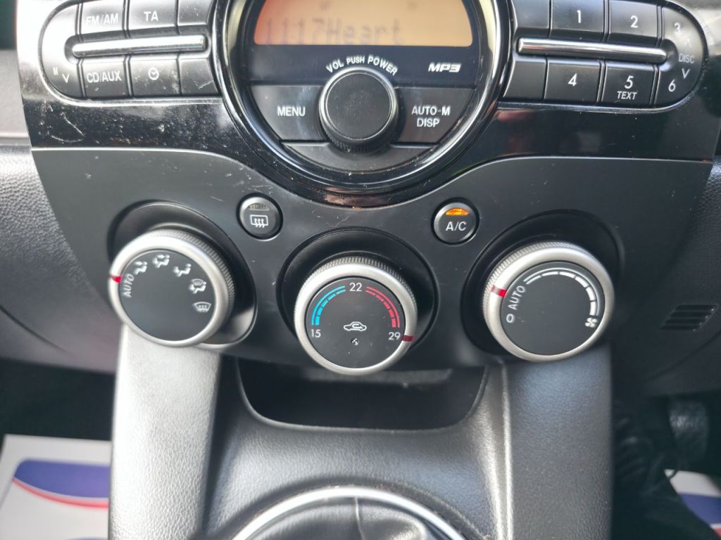 Used Mazda Mazda2 2012 for sale - 77493875: Photo 10