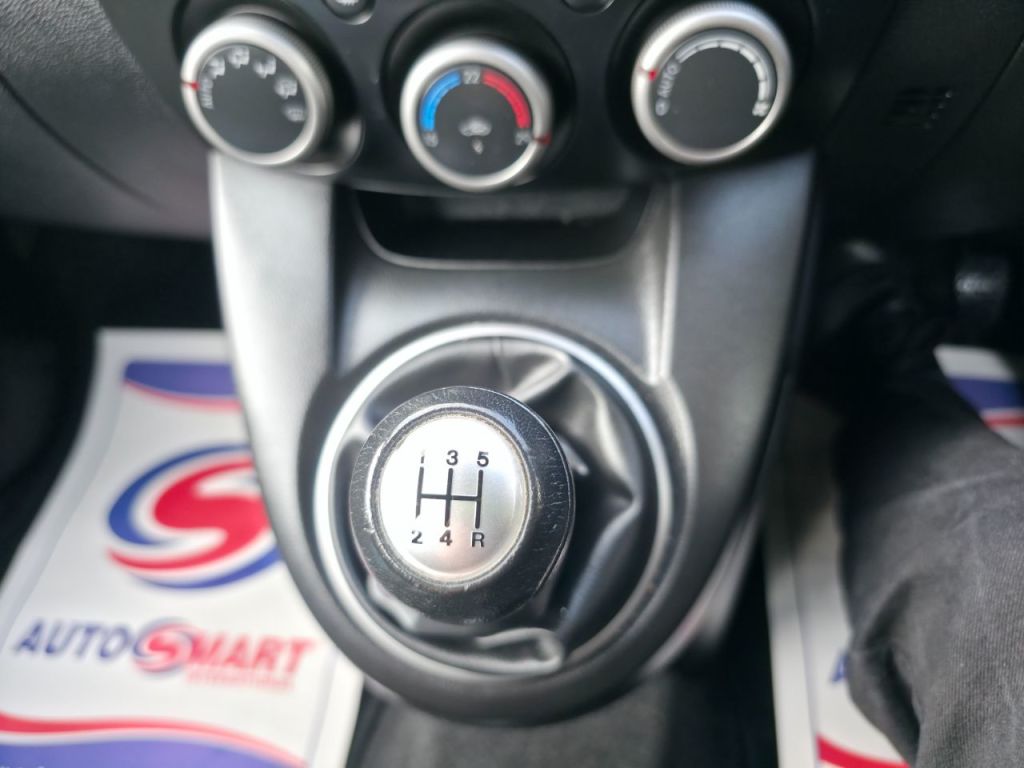 Used Mazda Mazda2 2012 for sale - 77493875: Photo 12