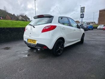 Used Mazda Mazda2 2012 for sale - 77493875: Photo