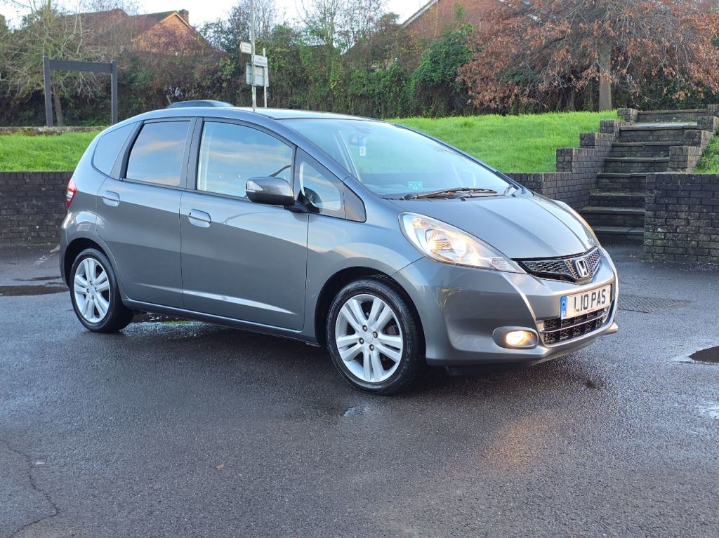 Used Honda Jazz 2013 for sale - 76798592: Photo 1