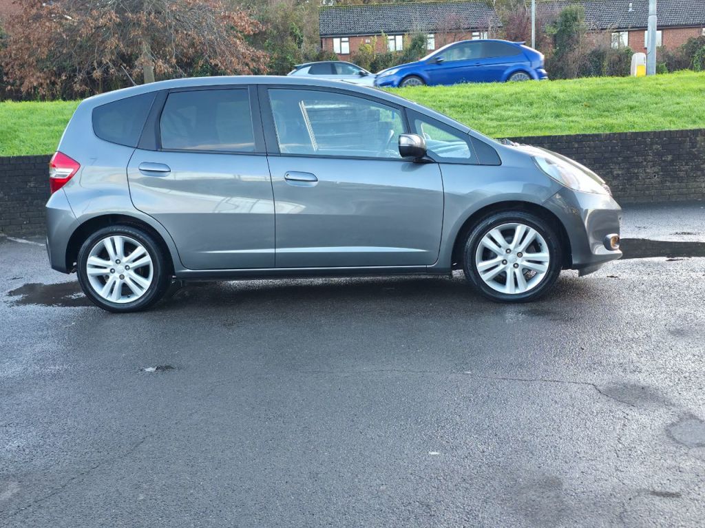 Used Honda Jazz 2013 for sale - 76798592: Photo 14