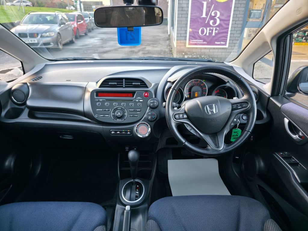 Used Honda Jazz 2013 for sale - 76798592: Photo 16