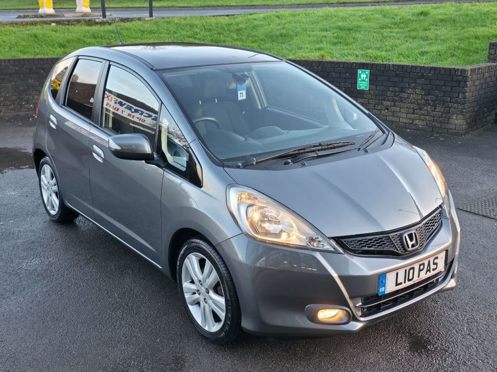 Used Honda Jazz 2013 for sale - 76798592: Photo 3