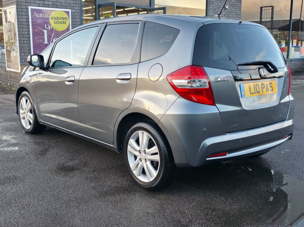 Used Honda Jazz 2013 for sale - 76798592: Photo 4