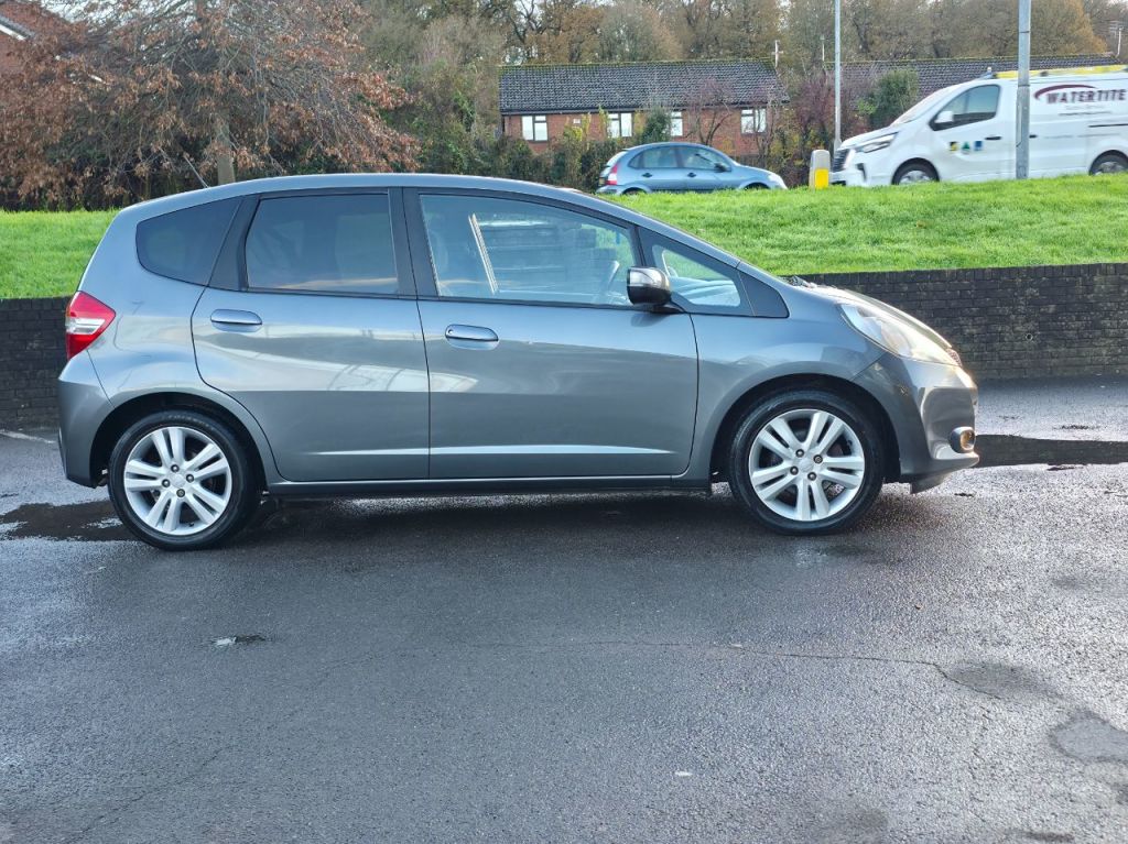 Used Honda Jazz 2013 for sale - 76798592: Photo 7