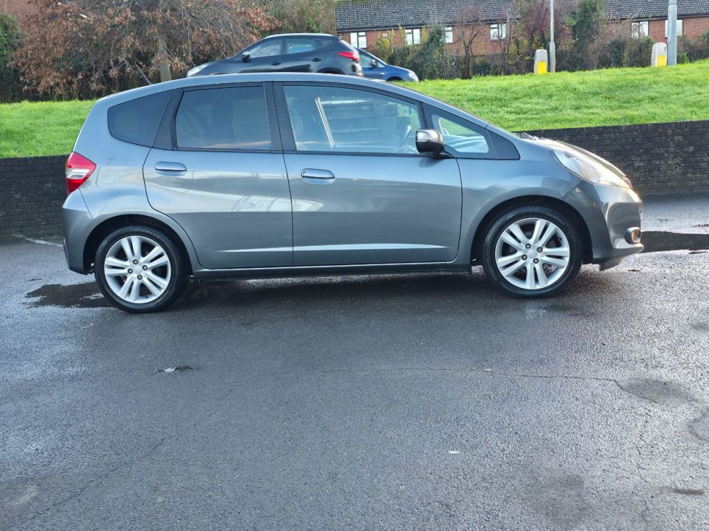 Used Honda Jazz 2013 for sale - 76798592: Photo 9