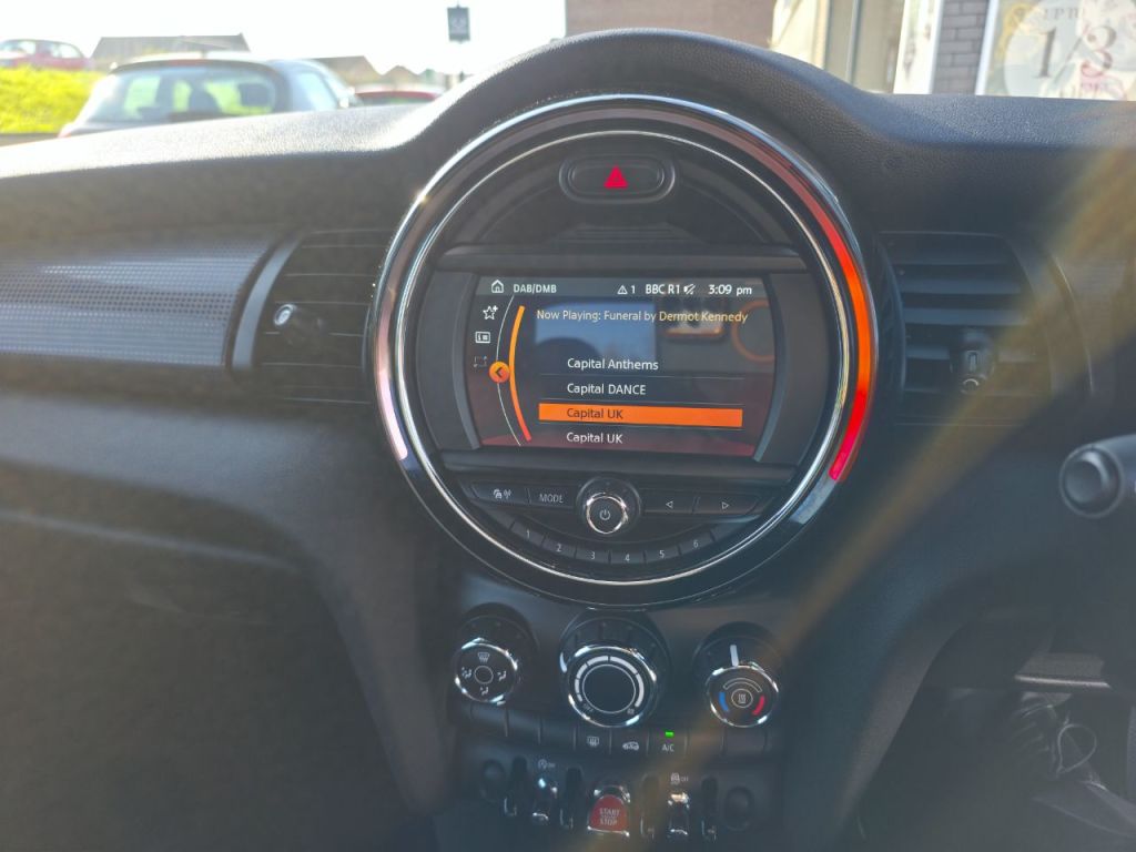 Used MINI Convertible 2018 for sale - 77845263: Photo 24