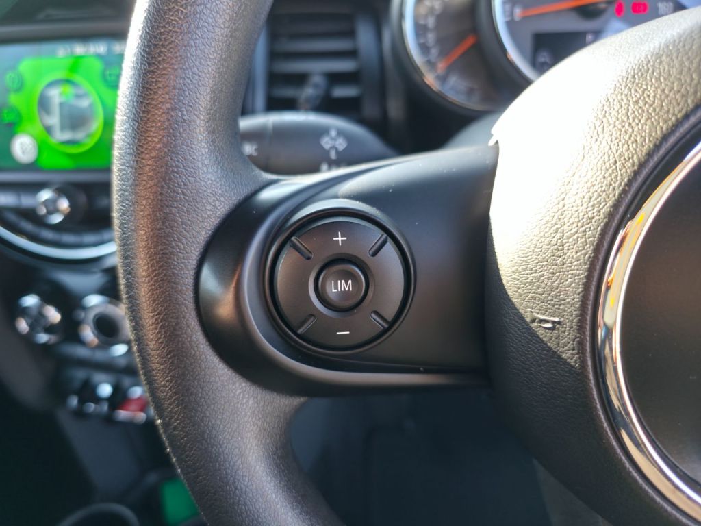 Used MINI Convertible 2018 for sale - 77845263: Photo 30