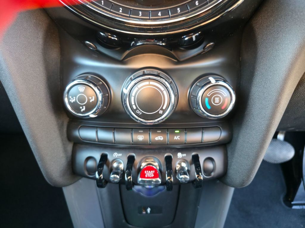 Used MINI Convertible 2018 for sale - 77845263: Photo 32