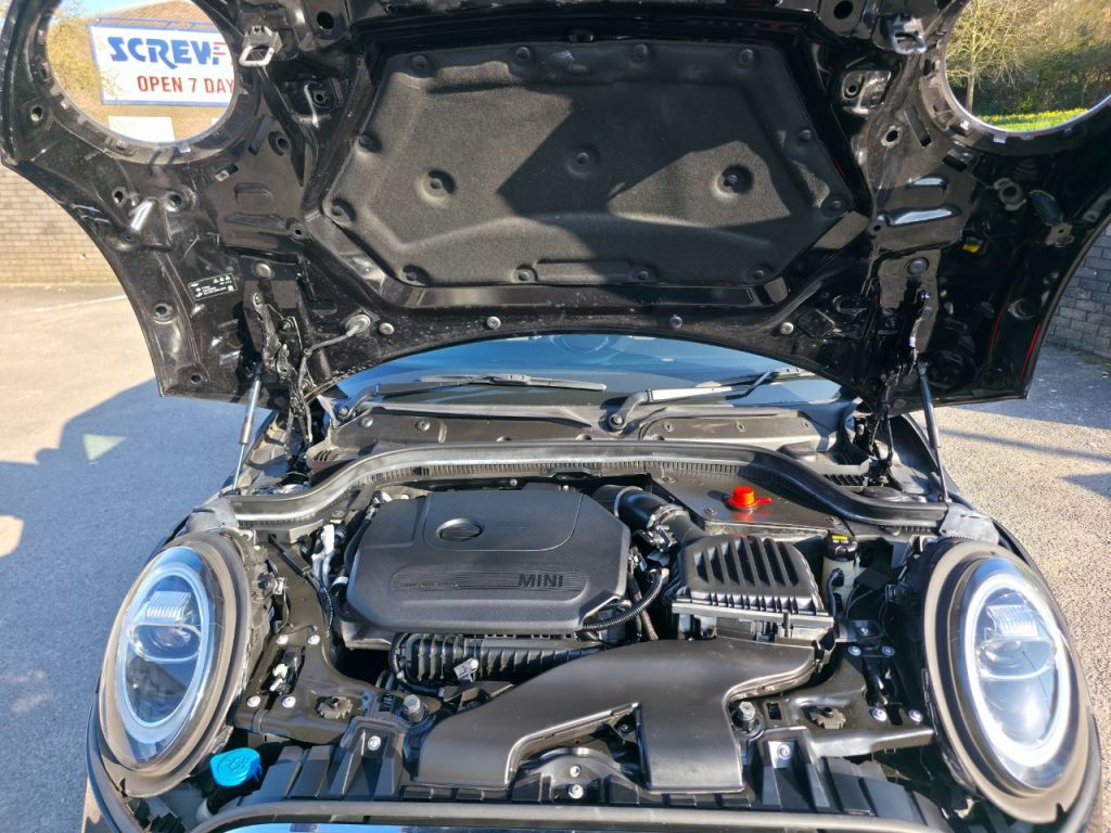 Used MINI Convertible 2018 for sale - 77845263: Photo 39