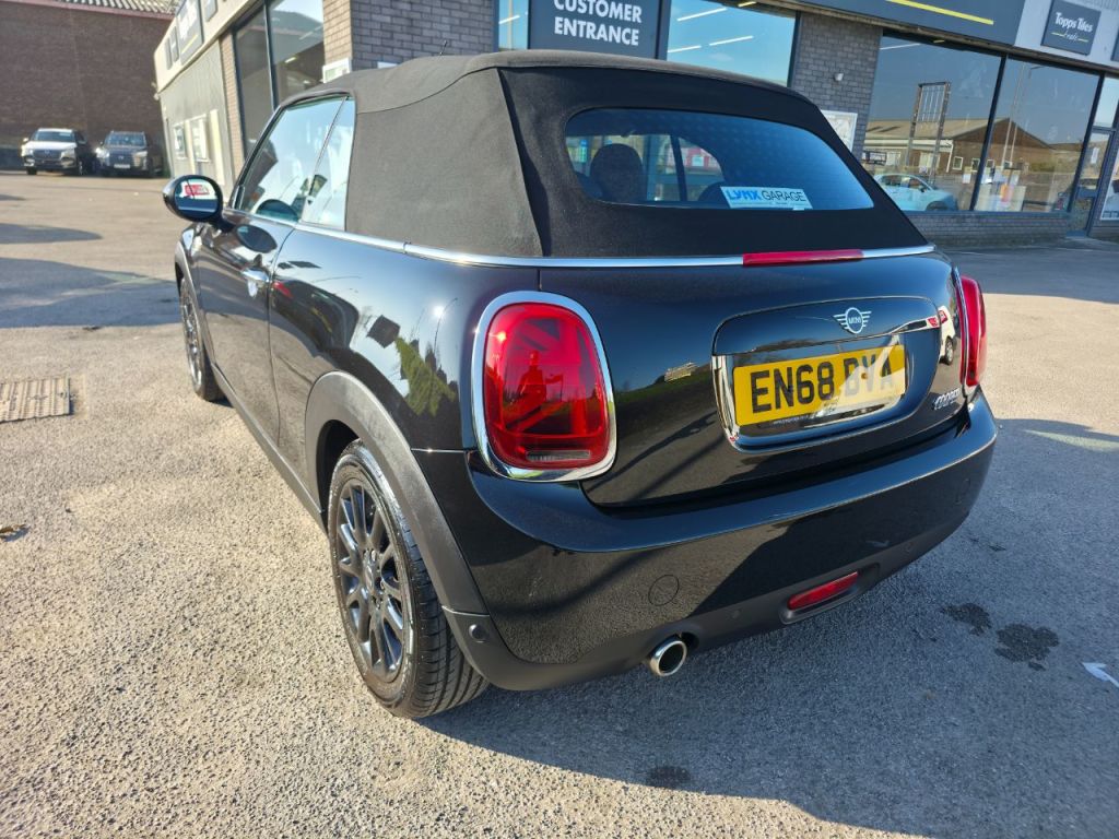 Used MINI Convertible 2018 for sale - 77845263: Photo 42