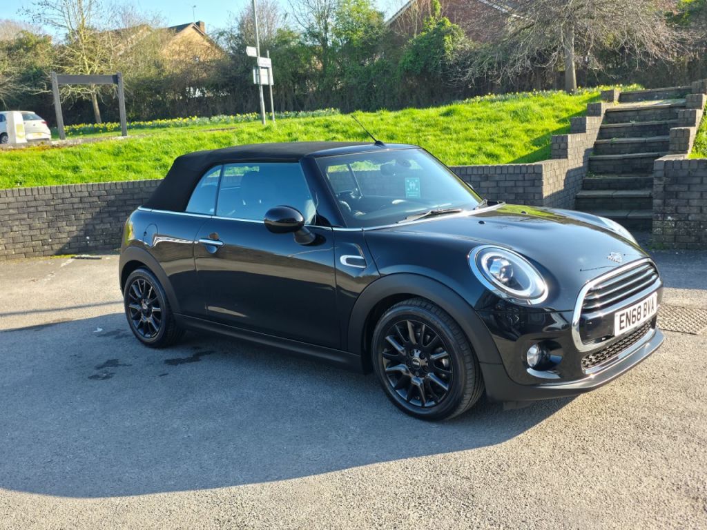 Used MINI Convertible 2018 for sale - 77845263: Photo 9