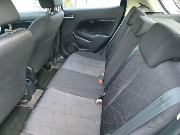 Used Mazda Mazda2 2012 for sale - 76174703: Photo 14