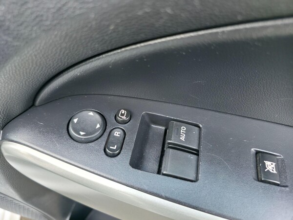 Used Mazda Mazda2 2012 for sale - 76174703: Photo 18
