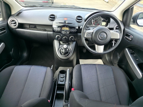 Used Mazda Mazda2 2012 for sale - 76174703: Photo 8