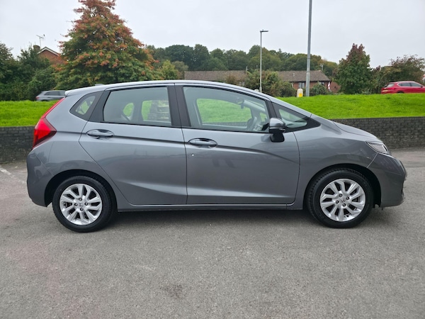 Used Honda Jazz 2019 for sale - 76240197: Photo 15
