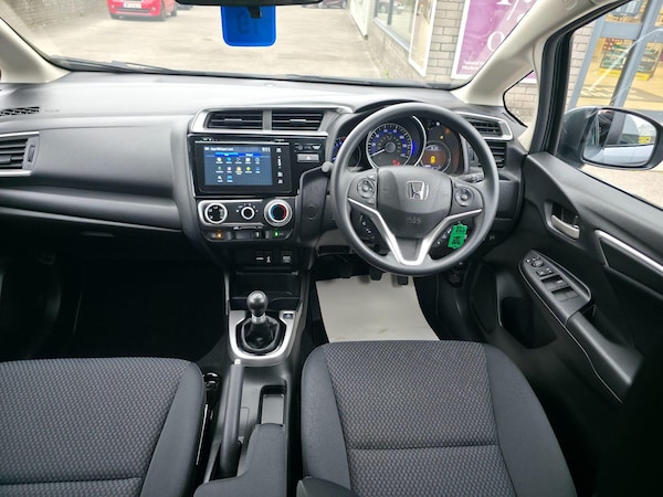 Used Honda Jazz 2019 for sale - 76240197: Photo 17
