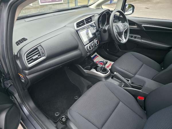 Used Honda Jazz 2019 for sale - 76240197: Photo 20