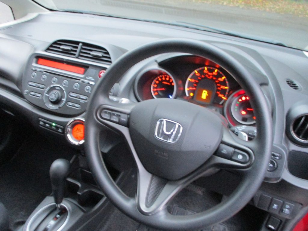 Used Honda Jazz 2013 for sale - 76686209: Photo 7