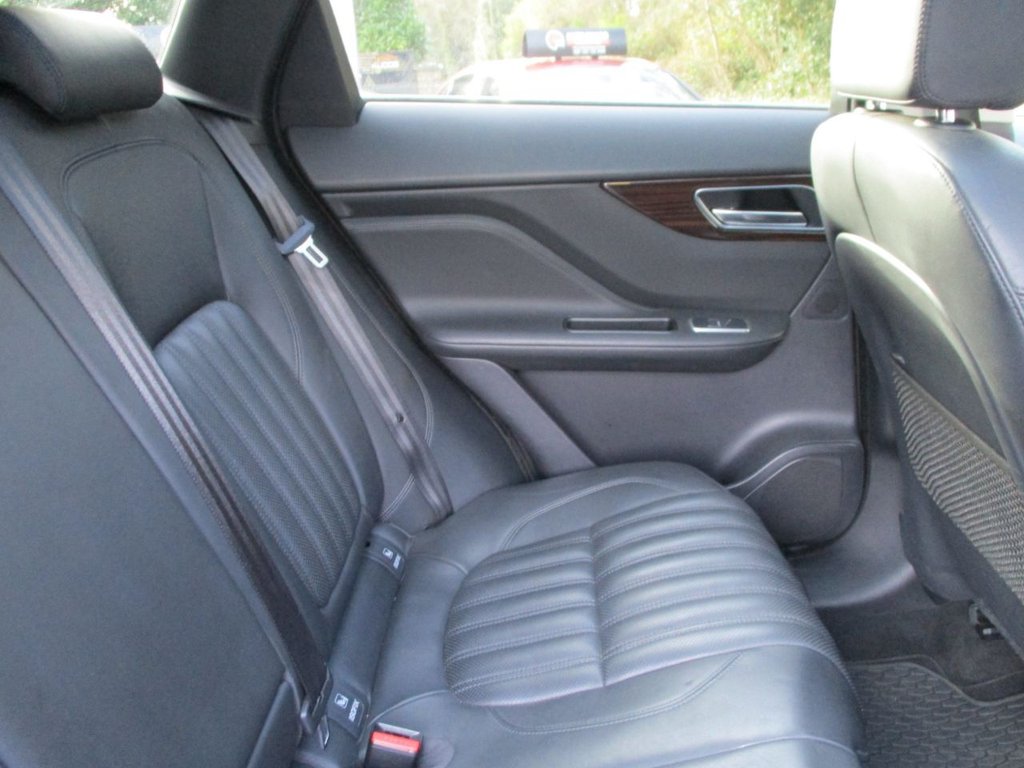 Used Jaguar F-Pace 2016 for sale - 77547371: Photo 15