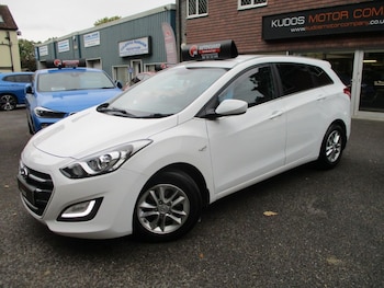 Used Hyundai i30 2015 for sale - 76092849: Photo