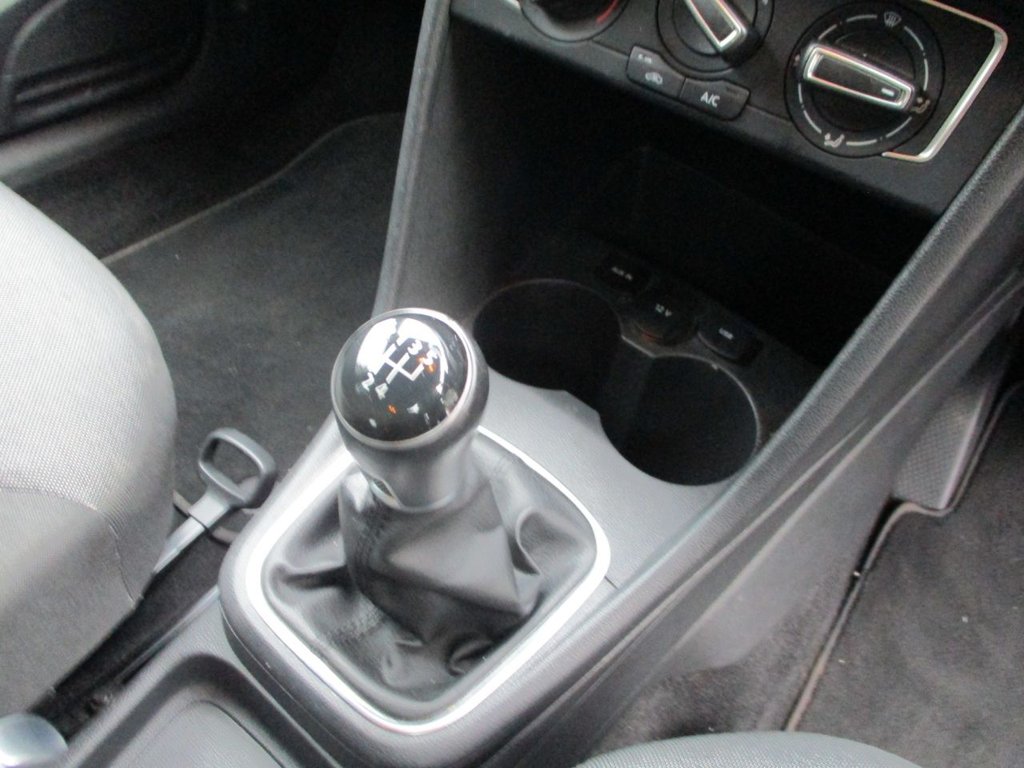 Used Volkswagen Polo 2016 for sale - 76080690: Photo 9