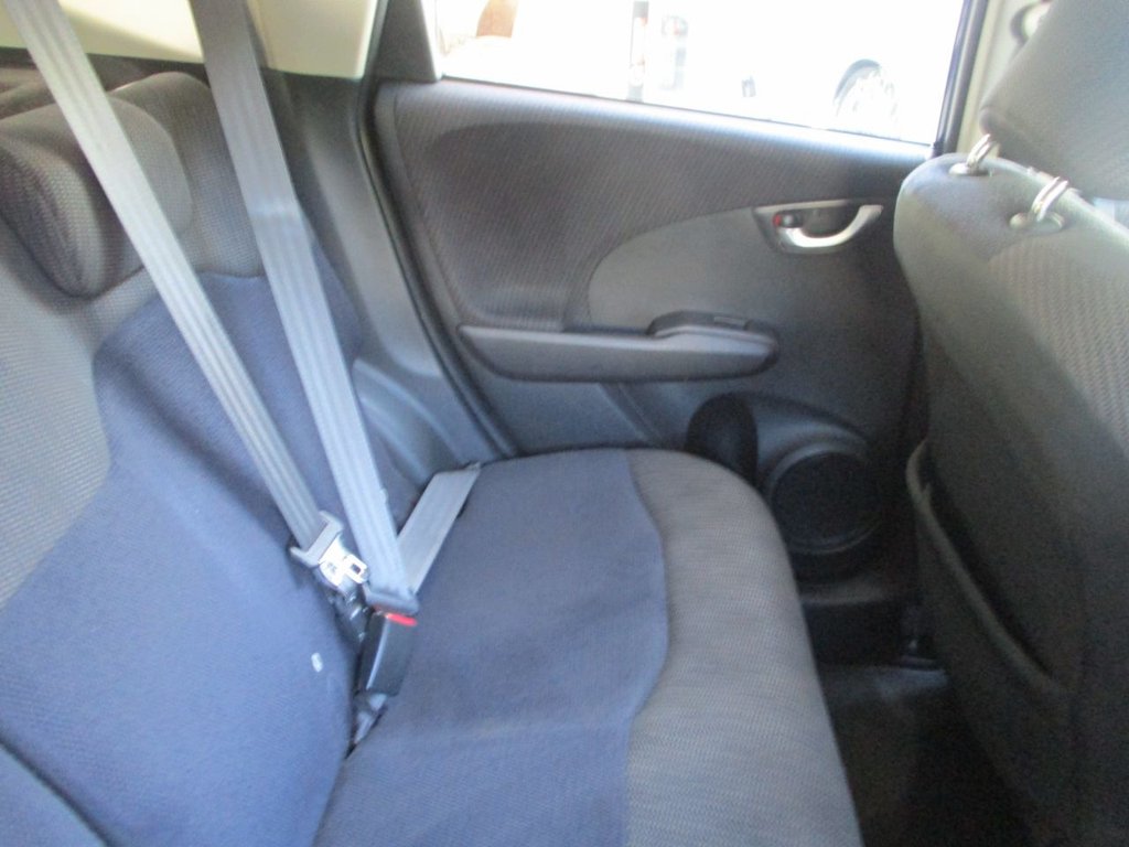 Used Honda Jazz 2013 for sale - 76520767: Photo 9