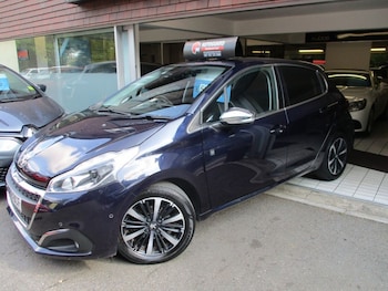Used Peugeot 208 2019 for sale - 79538852: Photo