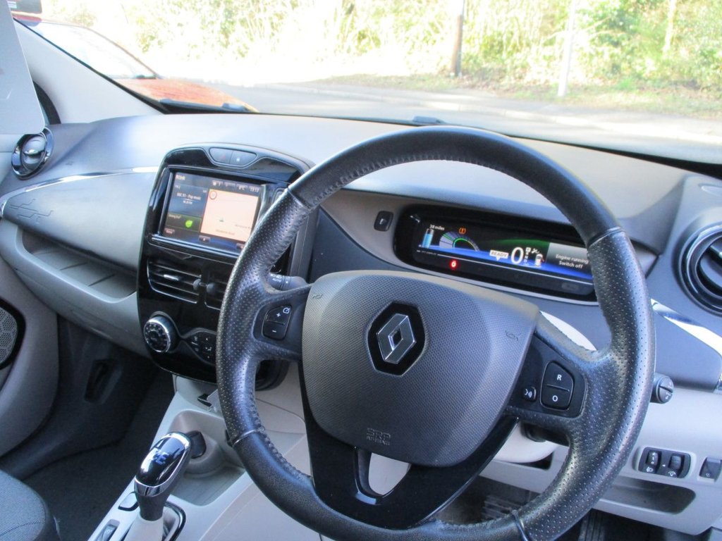 Used Renault Zoe 2016 for sale - 77436815: Photo 7