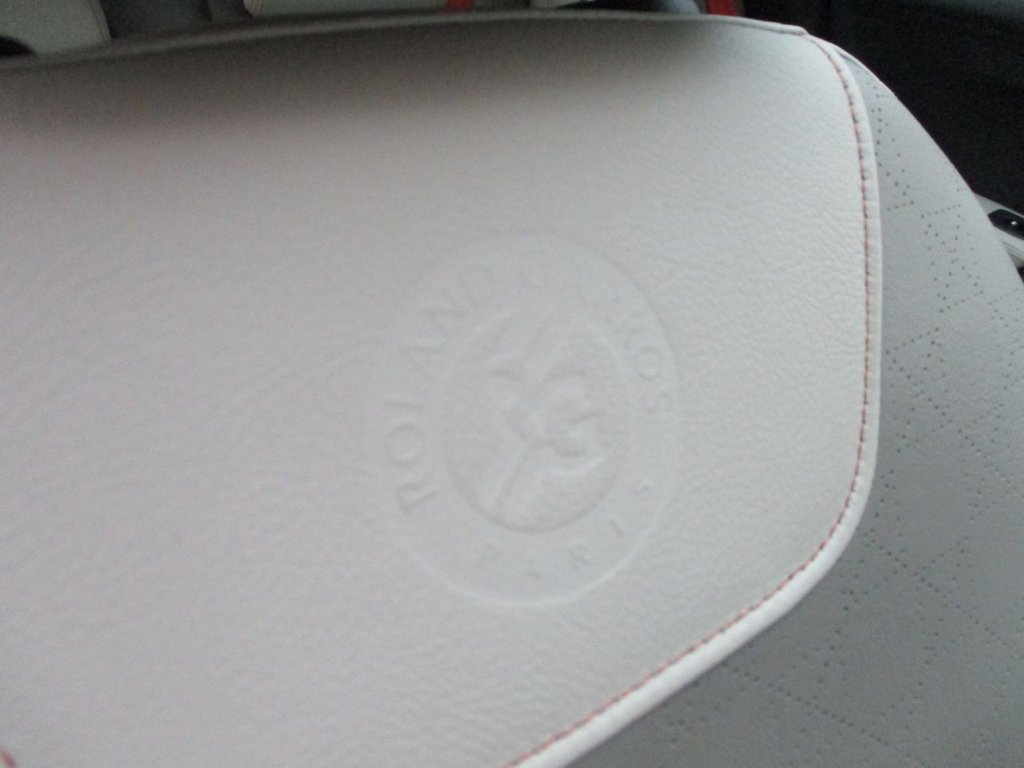 Used Peugeot 208 2015 for sale - 76510211: Photo 18