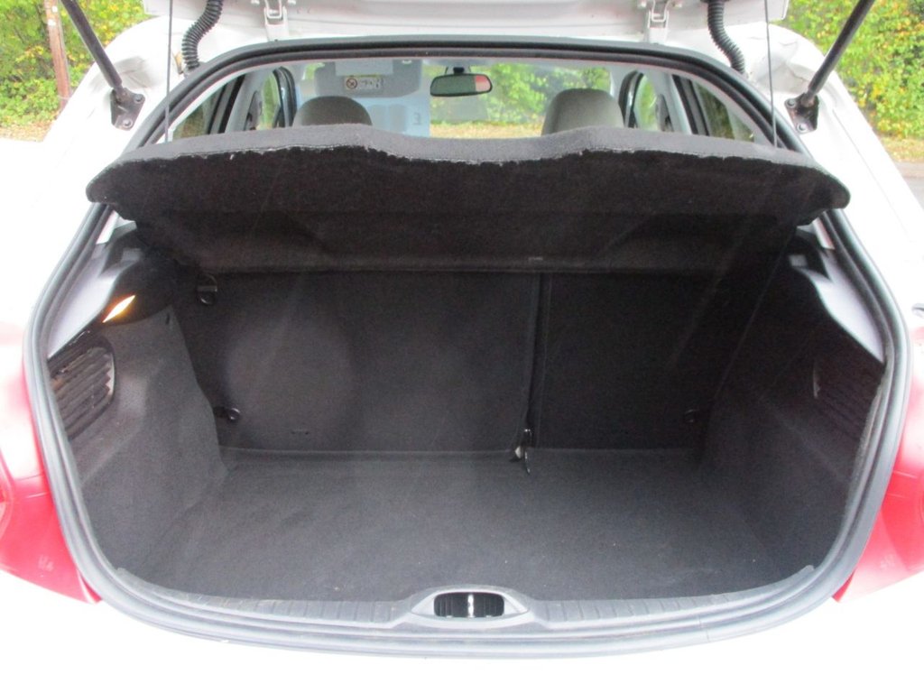 Used Peugeot 208 2015 for sale - 76510211: Photo 19