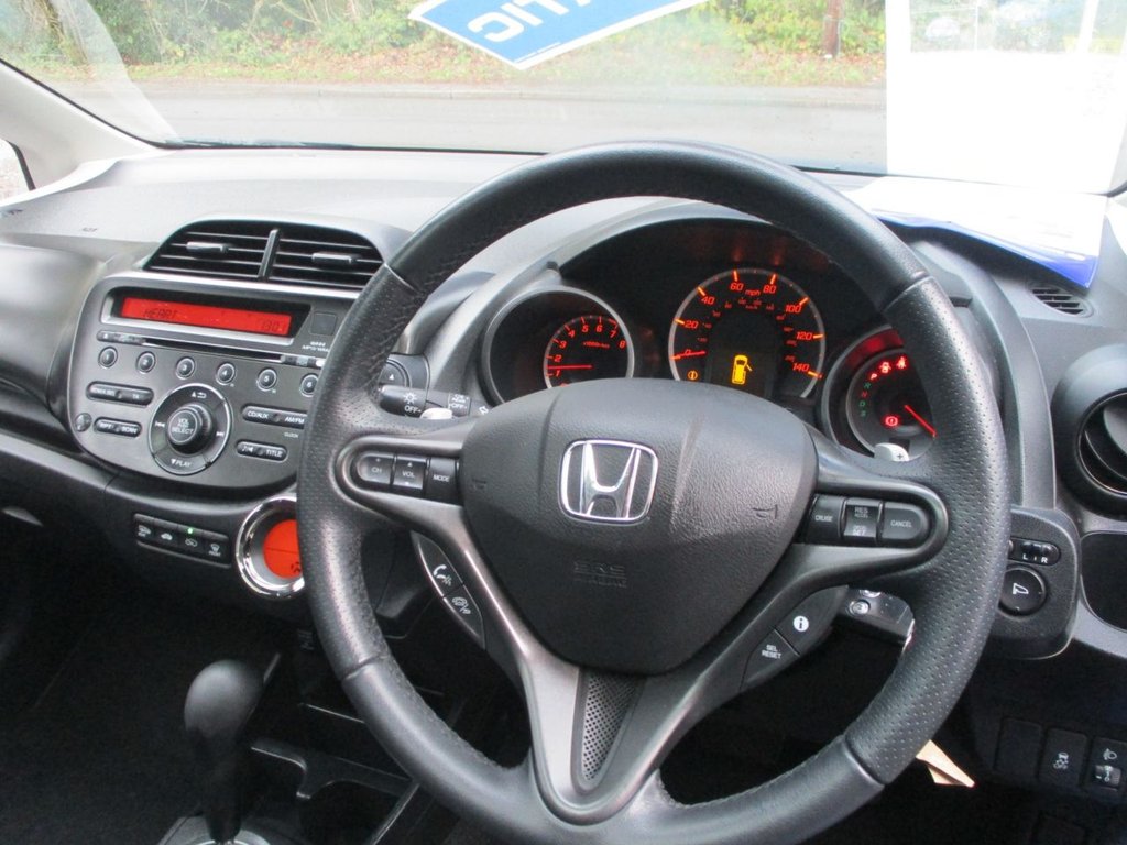 Used Honda Jazz 2014 for sale - 76883284: Photo 8