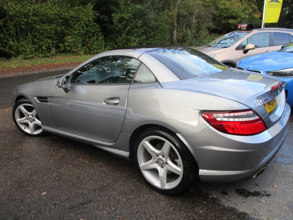 Used Mercedes-Benz SLK 2011 for sale - 76333638: Photo 5