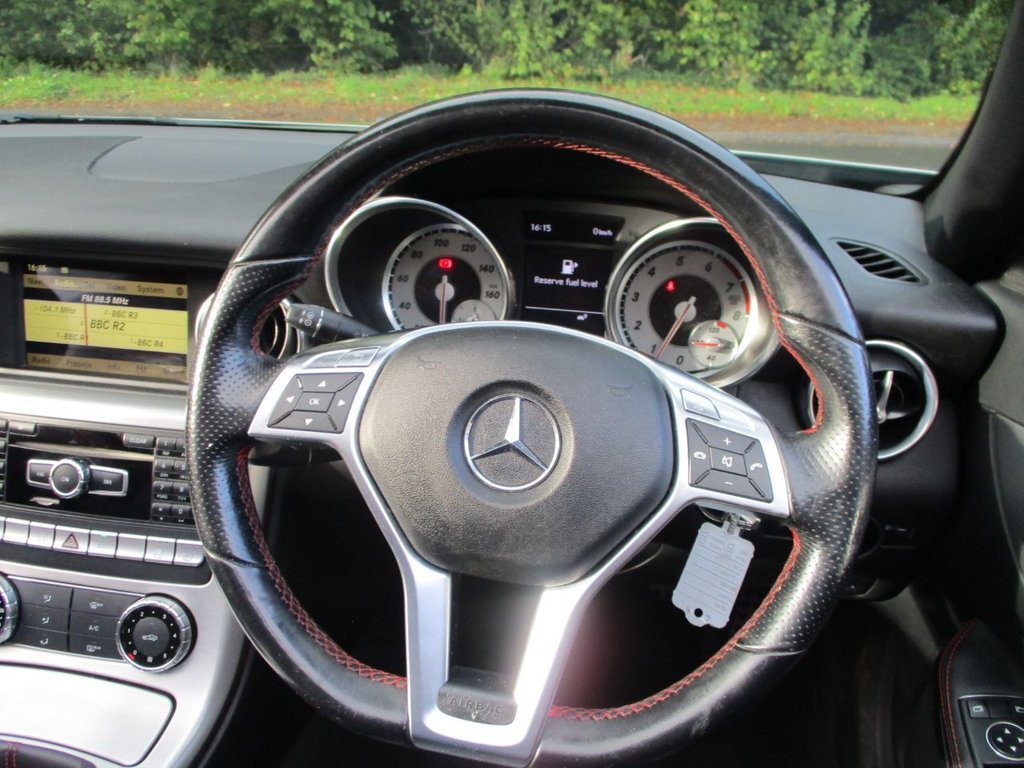 Used Mercedes-Benz SLK 2011 for sale - 76333638: Photo 8