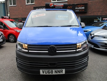 Used Volkswagen Transporter 2018 for sale - 78955090: Photo